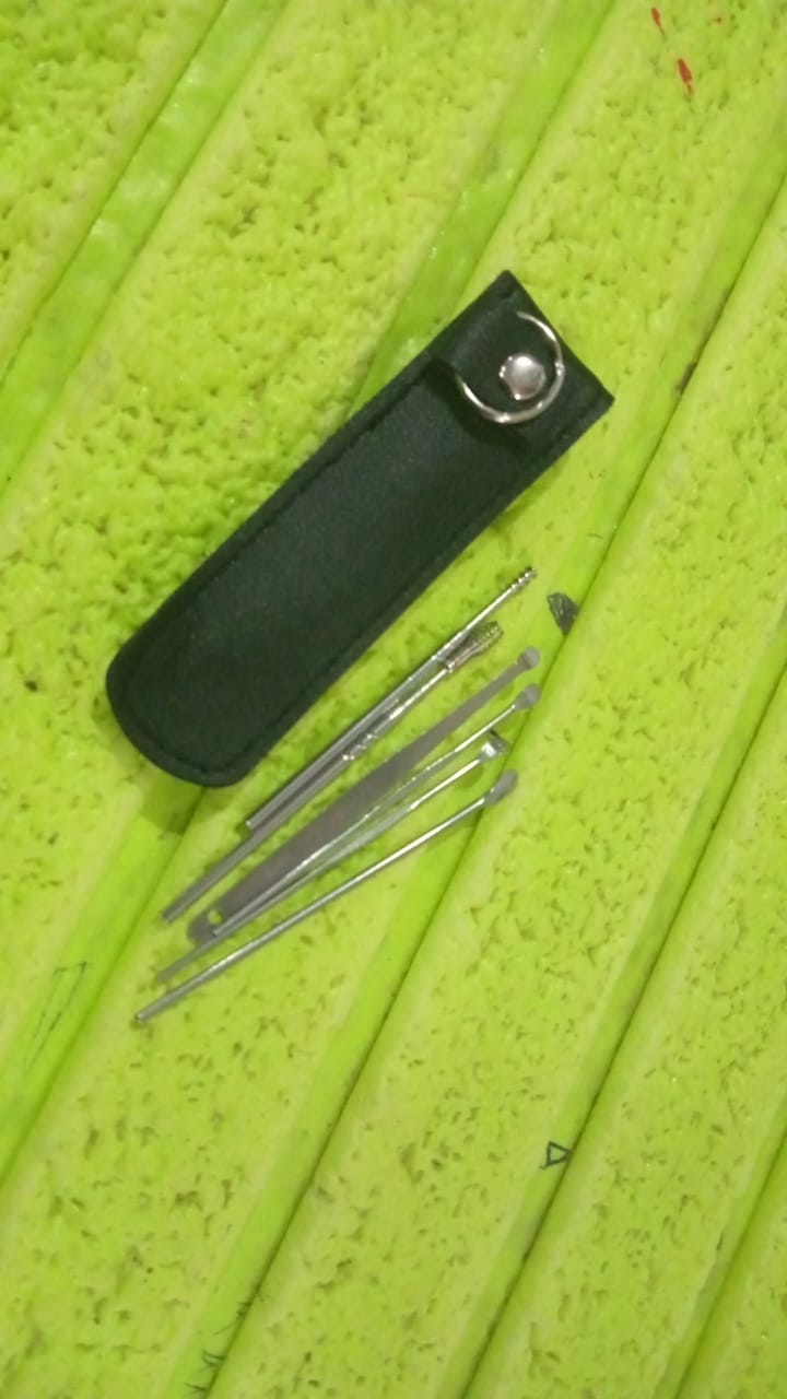 6-in-1 Ear Wax Cleaner Reusable Tool - lifestyle