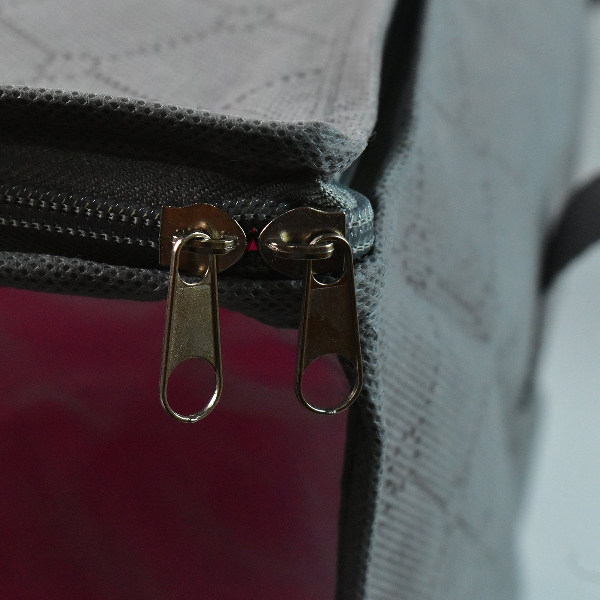 Clothes Storage Bag with Zipper & Handles
