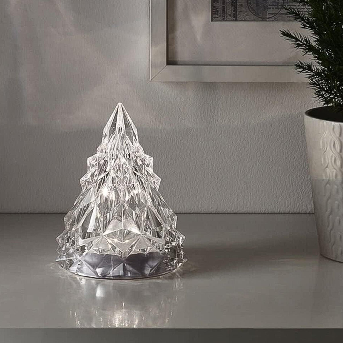 Iceberg Pyramid Candle Light
