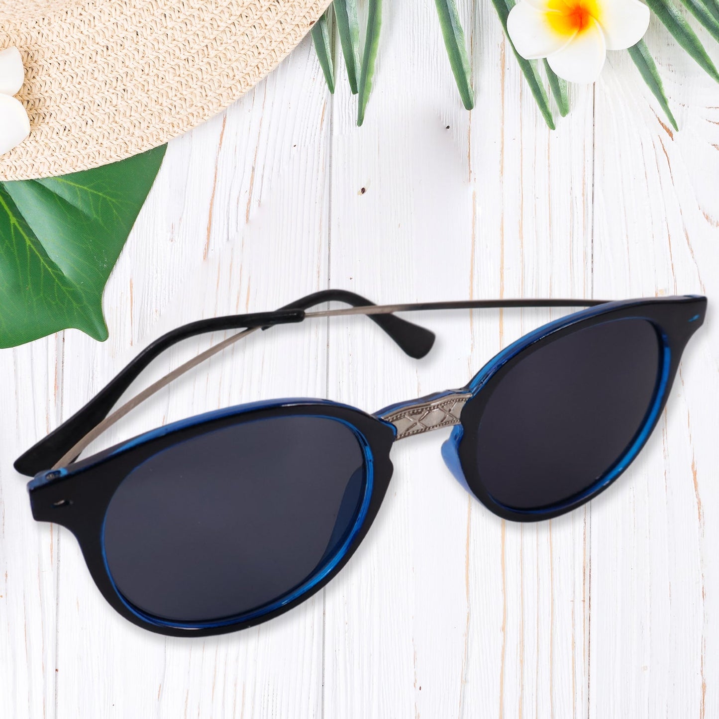 Blue UV Protected Round Sunglasses, classic Sunglasses for Men & Women, Lightweight