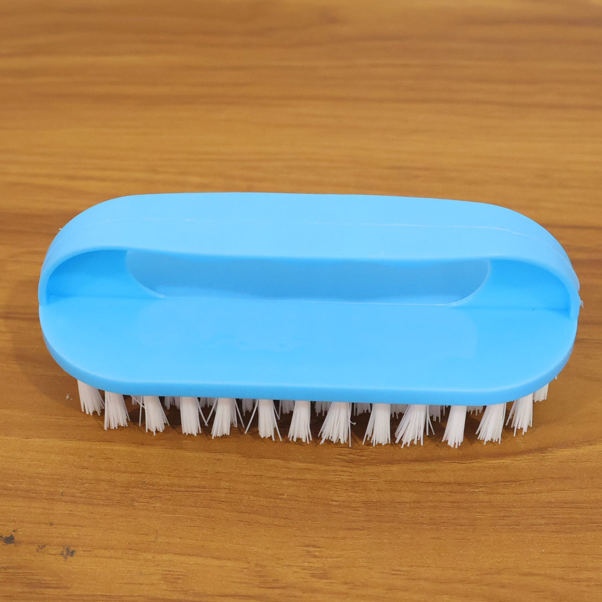 Heavy duty scrubbing cleaning tool