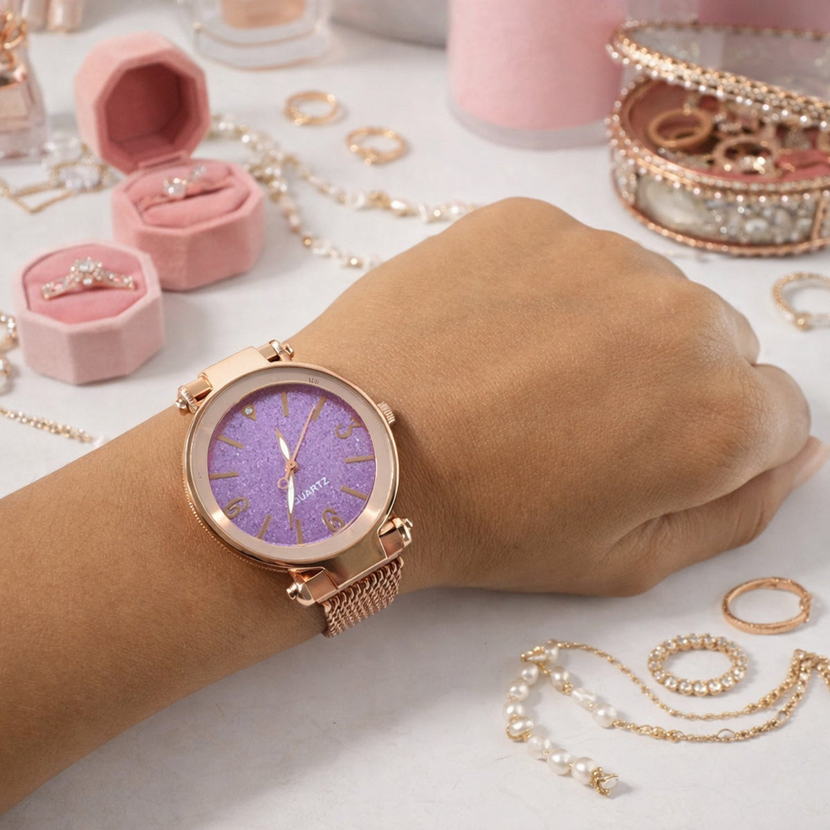 Elegant Rose Gold Mesh Strap Analog Wrist Watch for Women (1 Pc)