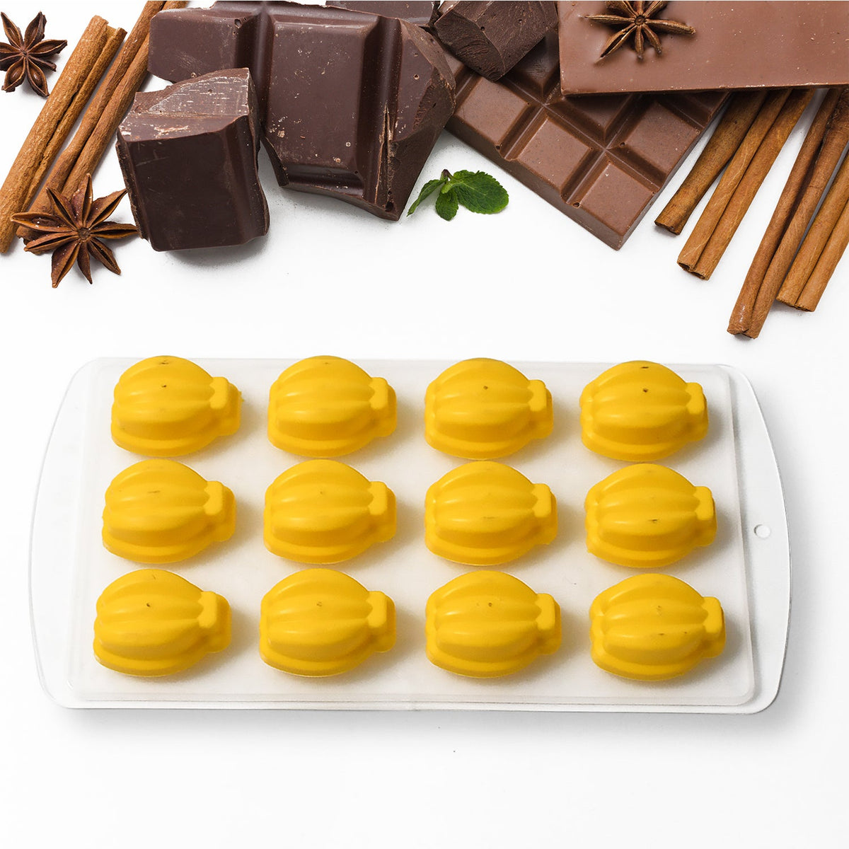 Silicone Fruit-Shaped Ice Cube Tray - Creative Multi-Design Freezer Mold (1 Pc)