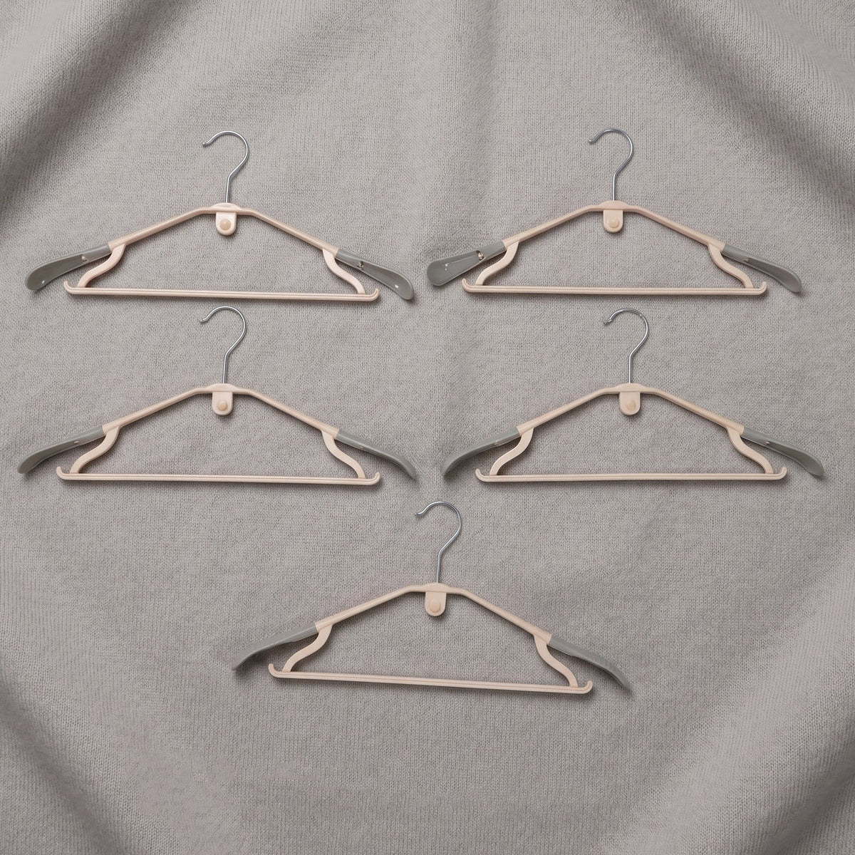 sturdy clothing hanger pack