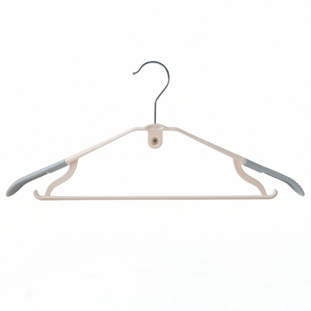 plastic wardrobe clothes hangers