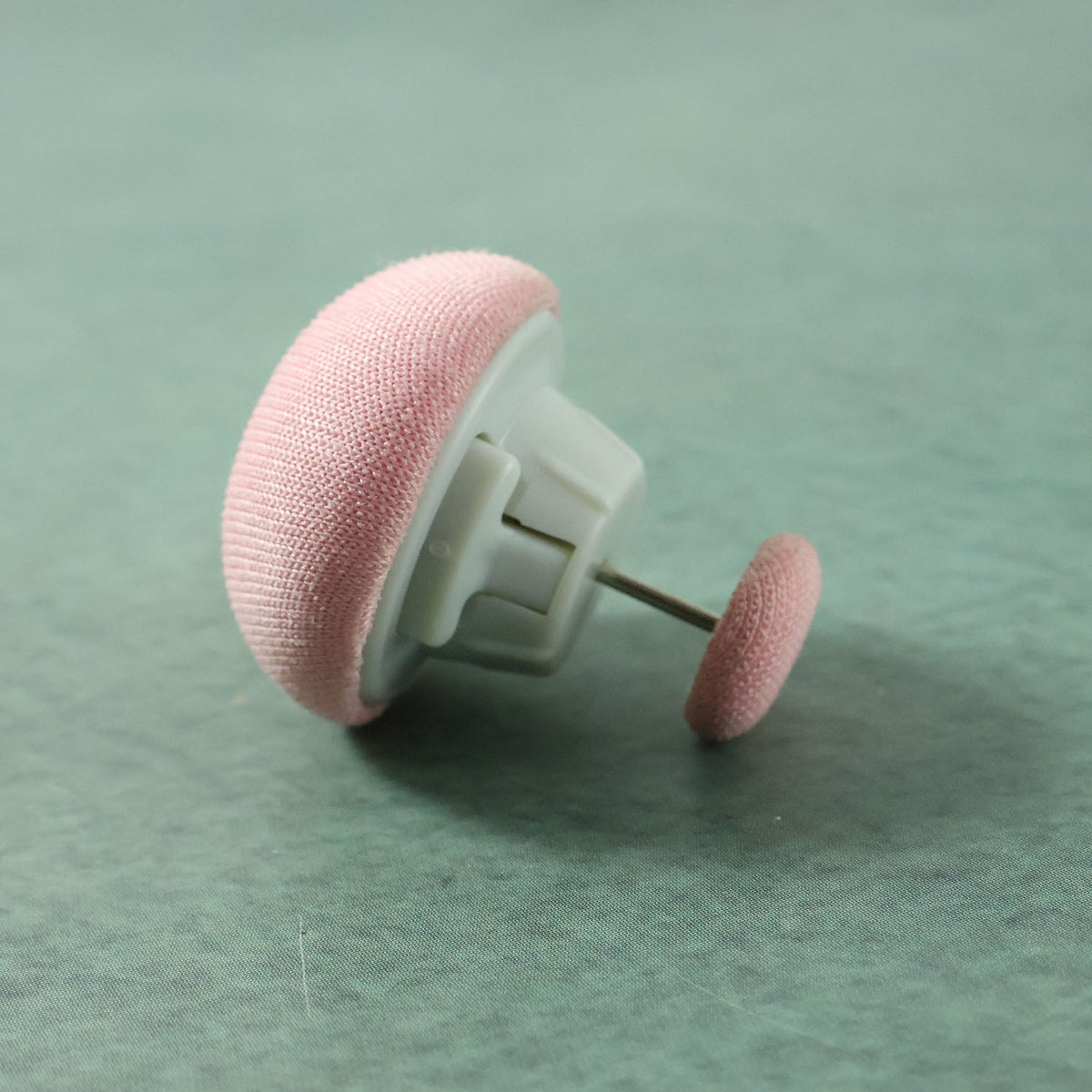 Soft Duvet Button Clip for Bedding & Curtains (1 Pc)