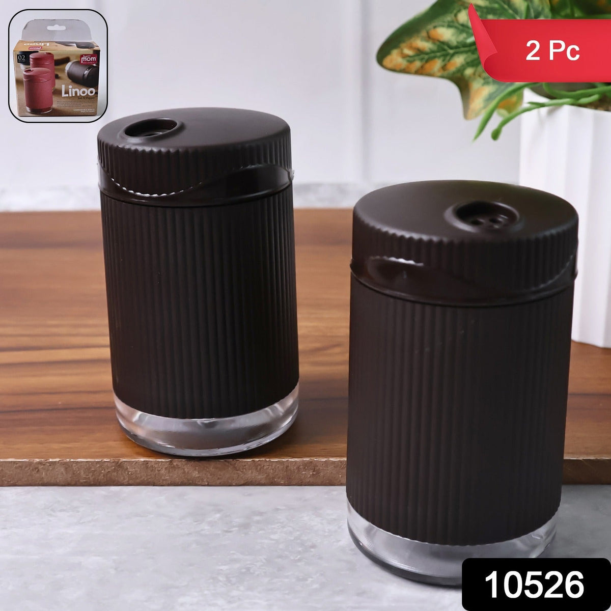 Linoo Salt and Pepper Shaker Set